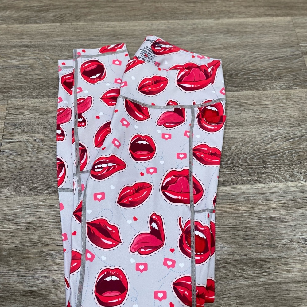 Feed Me Fight Me Flirt Leggings